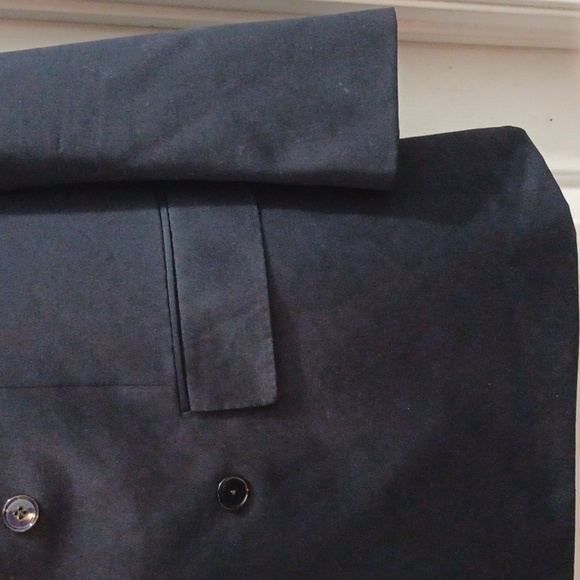 Bijan Men's Double-Breasted Blazer in Navy - Picture 5 of 11